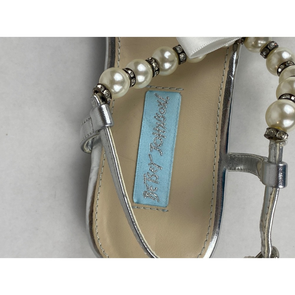 Betsey Johnson SB-PEARL Silver Metallic Pearl Rhinestone Bow Flat Sandals 7.5M - Picture 11 of 16